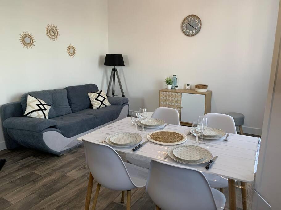 Appartement Renove A 200M De La Plage Chatelaillon-Plage Bagian luar foto